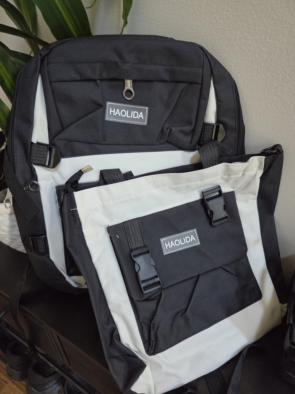 HAOLIDA 4 Piece Set Black White Two Tone Canvas Backpack